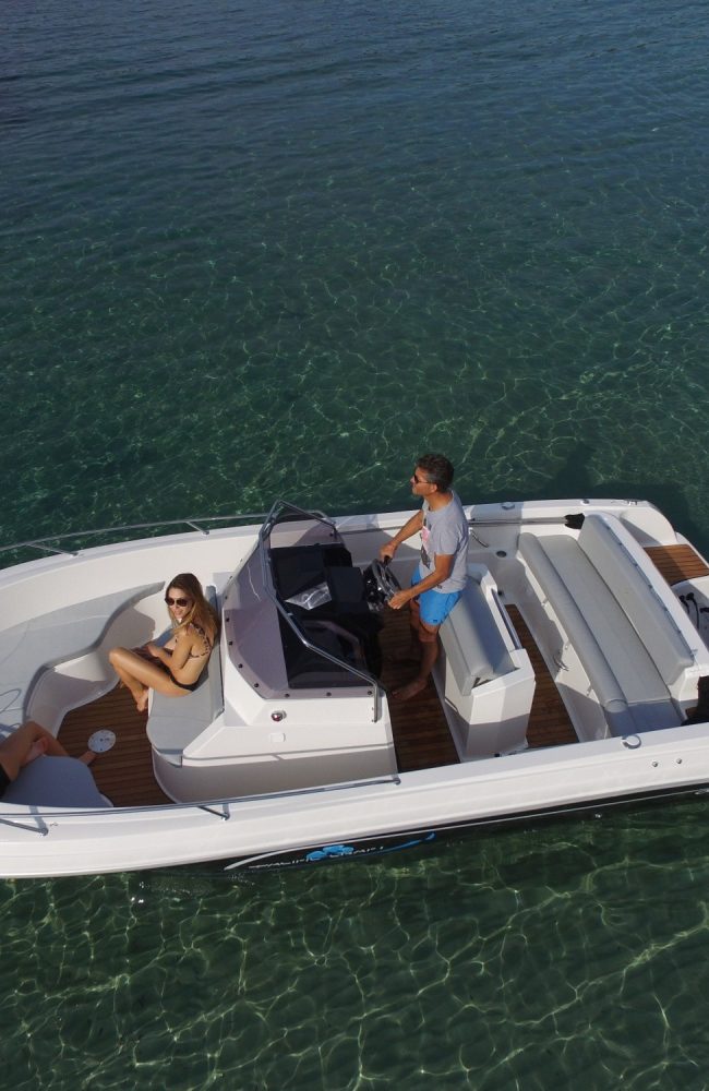Pacific-Craft-670-Open-plan-de-pont-up-viewsans-numéro-série